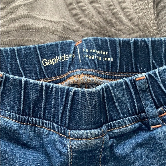 Jeans - Picture 3 of 3